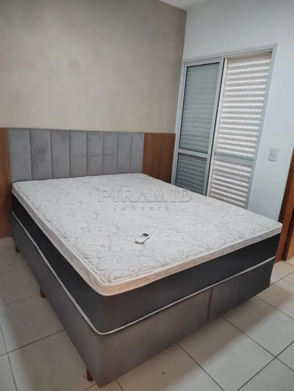 Alugar Apartamento / Padr&atilde;o em Ribeir&atilde;o Preto R$ 1.950,00 - Foto 4