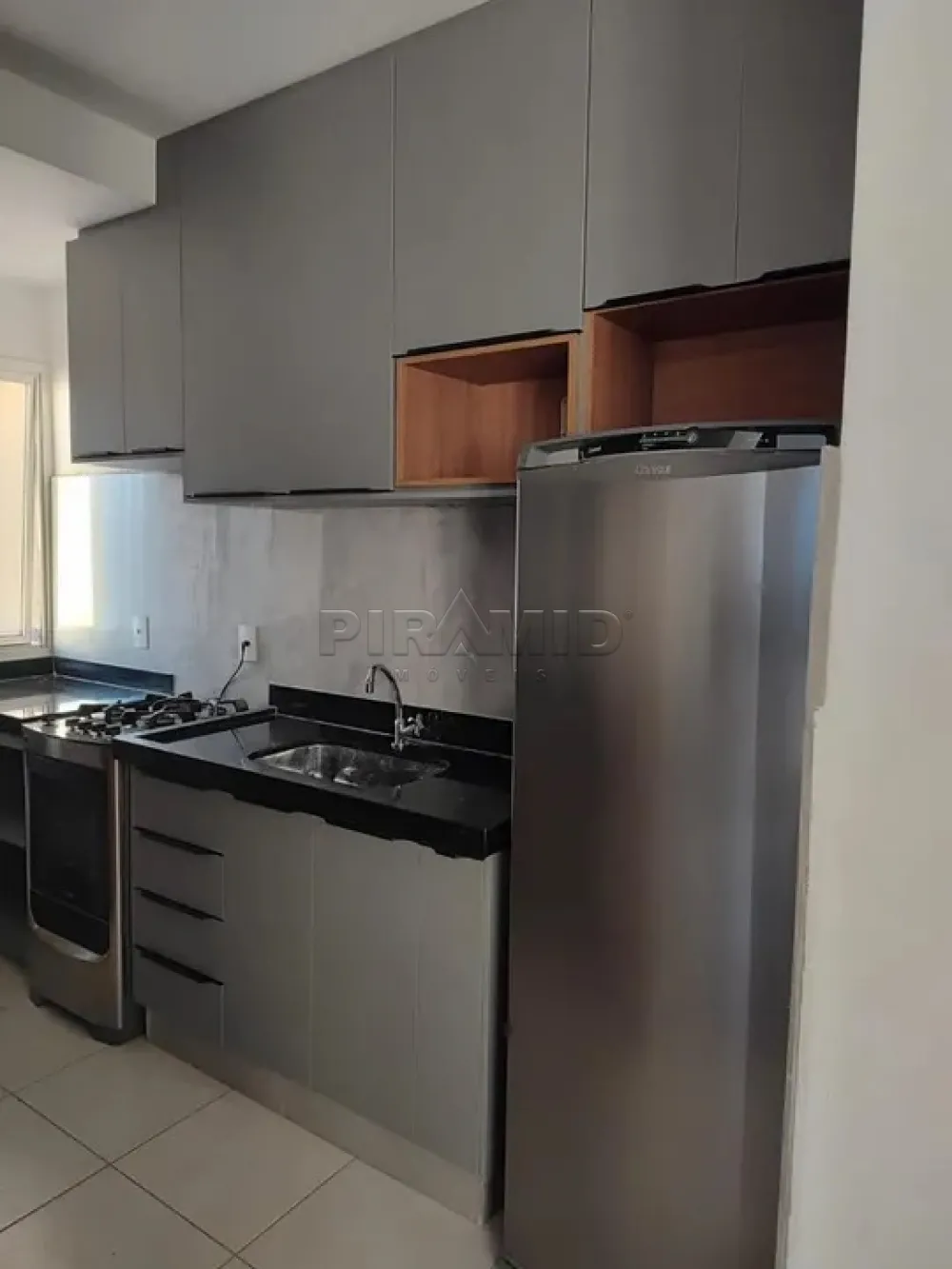 Alugar Apartamento / Padr&atilde;o em Ribeir&atilde;o Preto R$ 1.950,00 - Foto 7