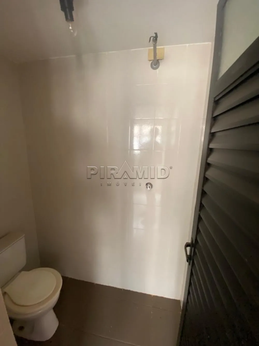 Alugar Apartamento / Padr&atilde;o em Ribeir&atilde;o Preto R$ 1.200,00 - Foto 21