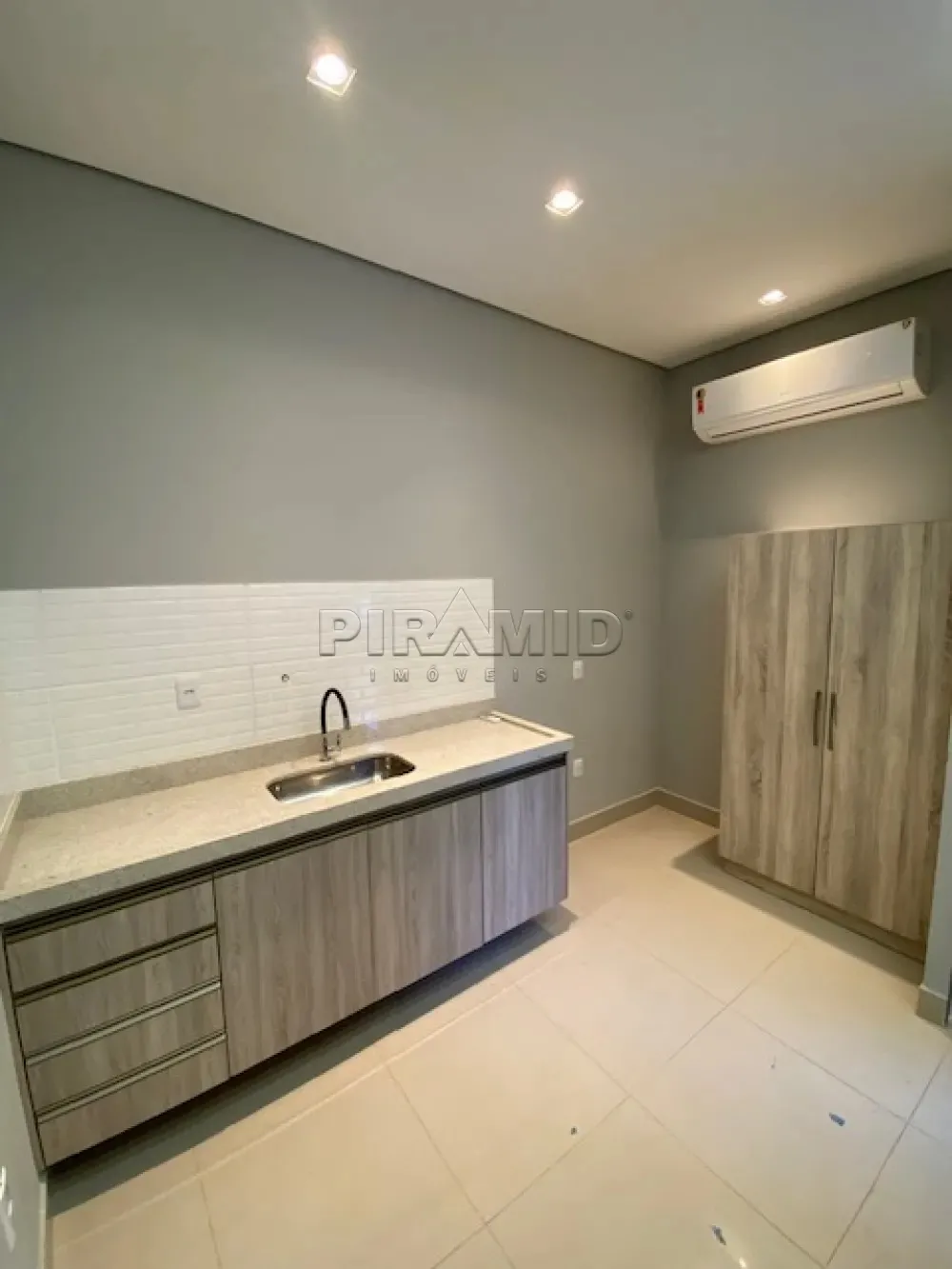 Alugar Comercial / Sal&atilde;o em Ribeir&atilde;o Preto R$ 2.900,00 - Foto 9