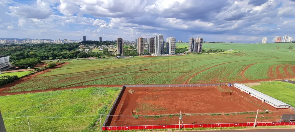 Alugar Apartamento / Padr&atilde;o em Ribeir&atilde;o Preto R$ 1.800,00 - Foto 4