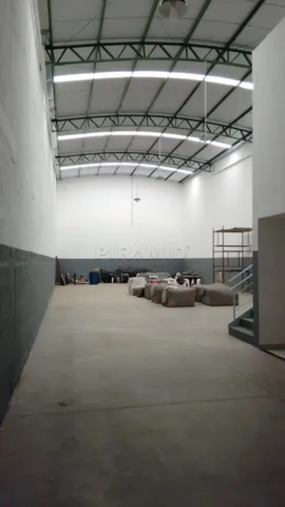 Alugar Comercial / Galp&atilde;o  Barrac&atilde;o em Ribeir&atilde;o Preto R$ 4.000,00 - Foto 4