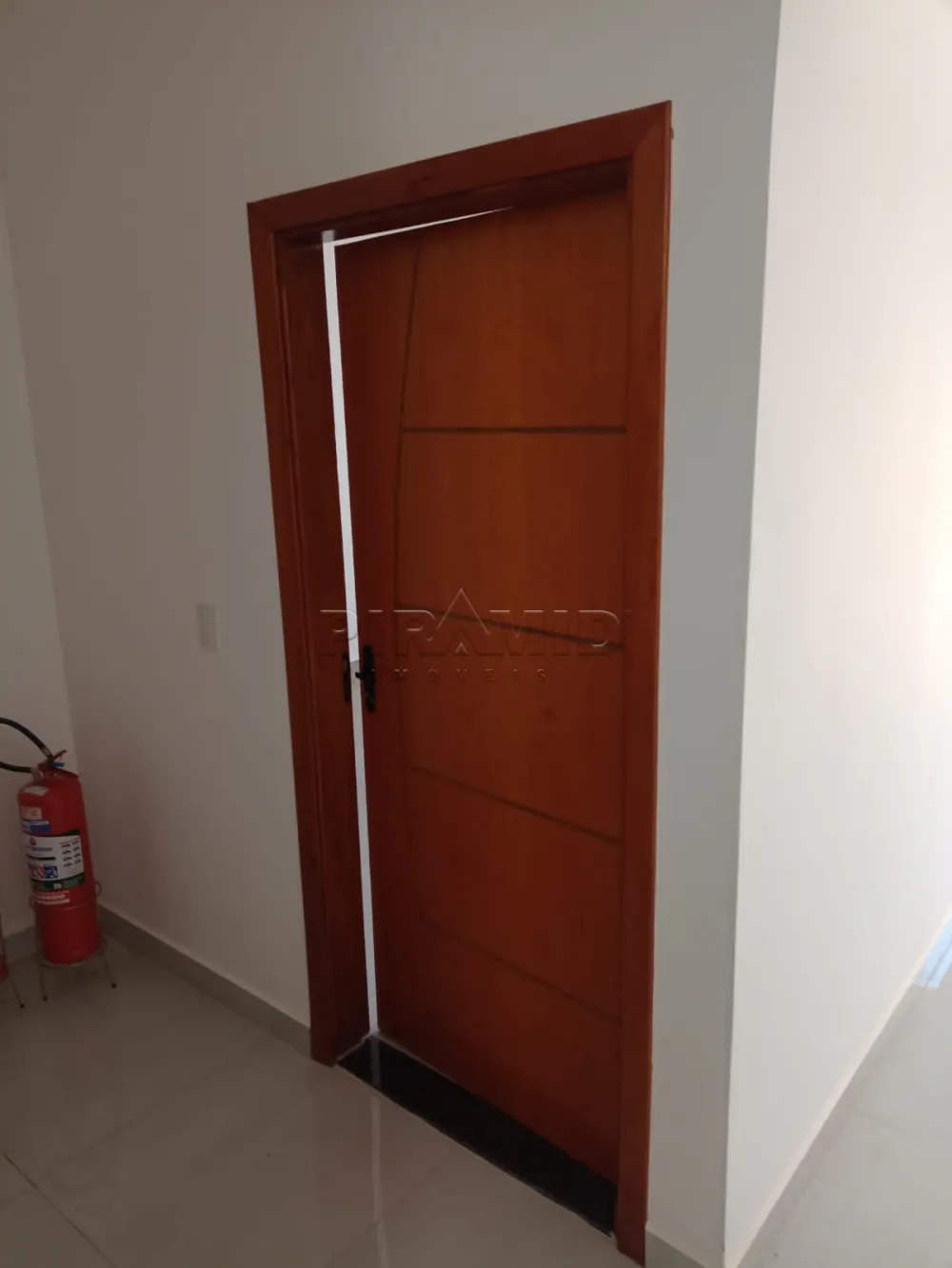 Comprar Apartamento / Padr&atilde;o em Ribeir&atilde;o Preto R$ 310.000,00 - Foto 2