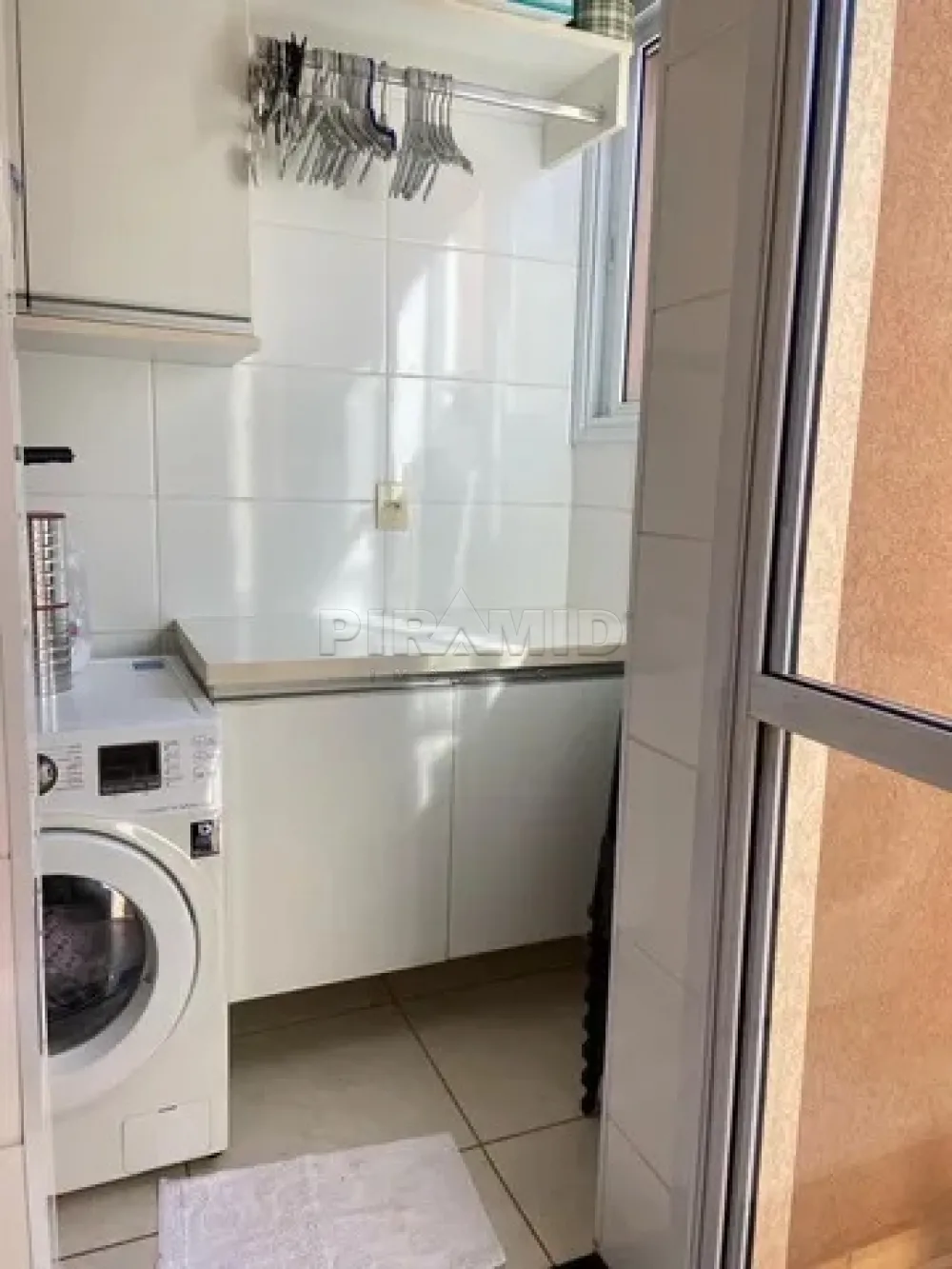 Comprar Apartamento / Padr&atilde;o em Ribeir&atilde;o Preto R$ 385.000,00 - Foto 13
