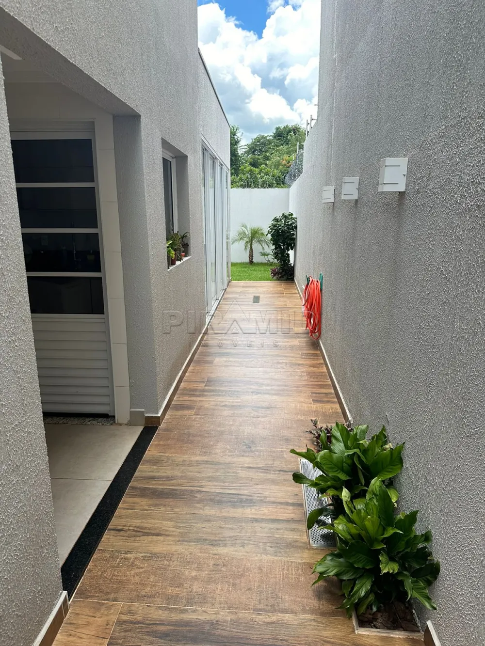 Comprar Casa / Padr&atilde;o em Ribeir&atilde;o Preto R$ 640.000,00 - Foto 2