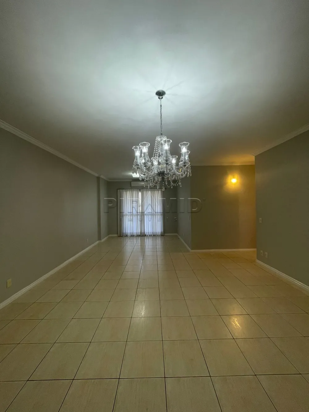 Alugar Apartamento / Padr&atilde;o em Ribeir&atilde;o Preto R$ 1.800,00 - Foto 2