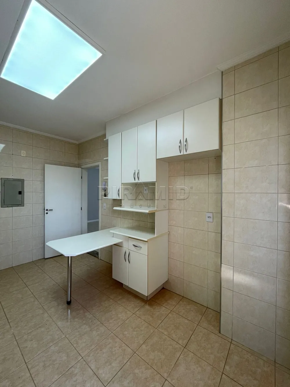 Alugar Apartamento / Padr&atilde;o em Ribeir&atilde;o Preto R$ 1.800,00 - Foto 54