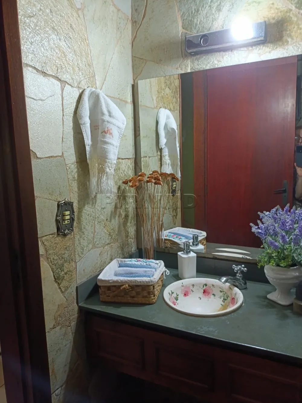 Comprar Casa / Padr&atilde;o em Ribeir&atilde;o Preto R$ 1.050.000,00 - Foto 5