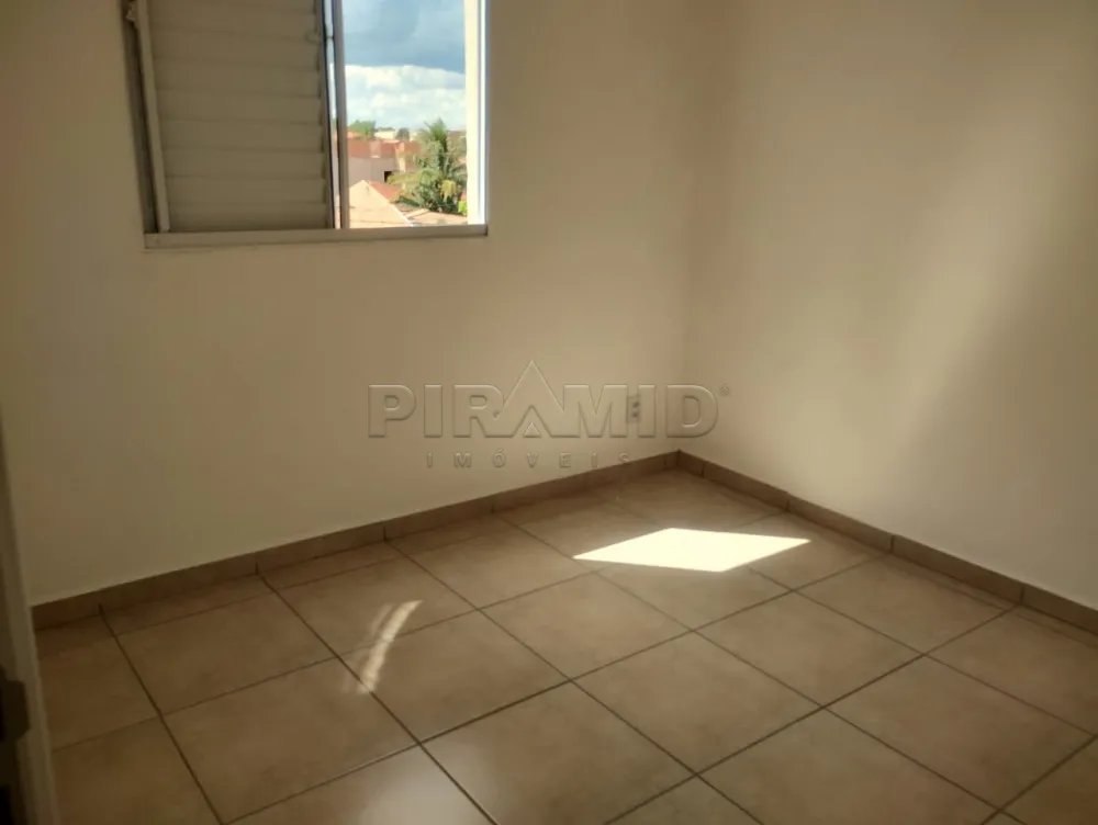 Alugar Apartamento / Padr&atilde;o em Ribeir&atilde;o Preto R$ 700,00 - Foto 4