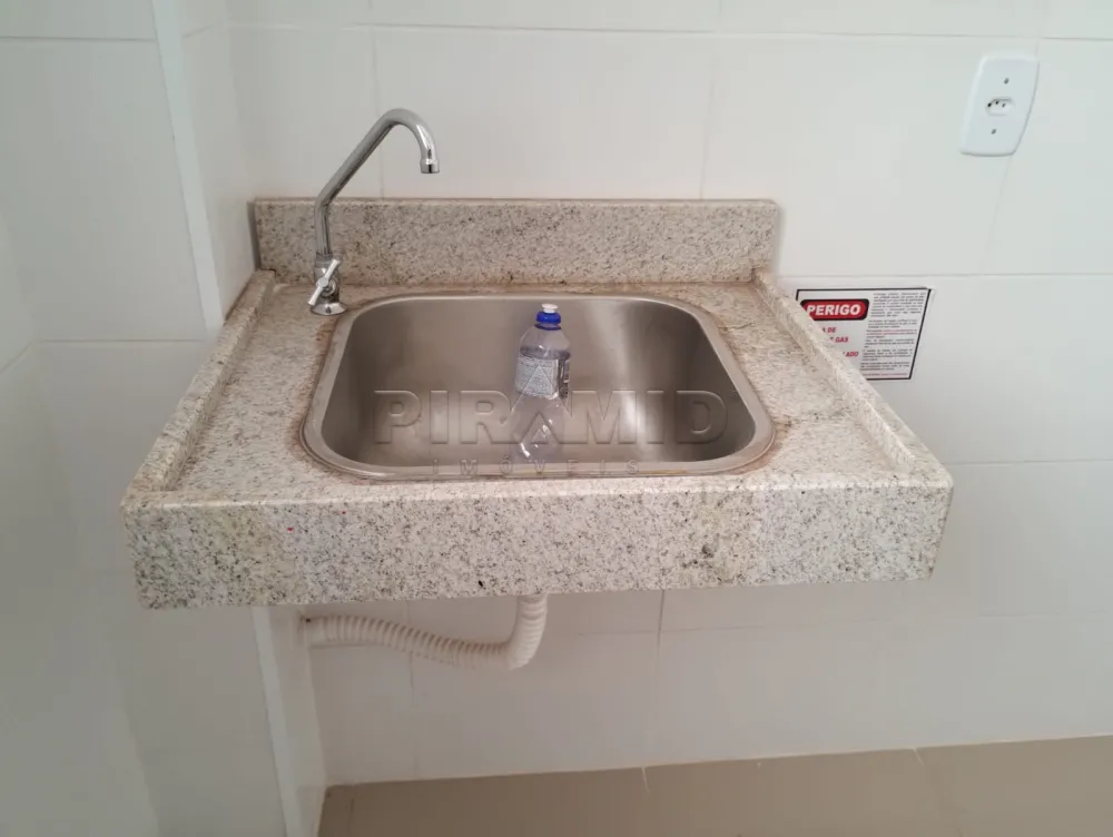 Alugar Apartamento / Padr&atilde;o em Ribeir&atilde;o Preto R$ 900,00 - Foto 6