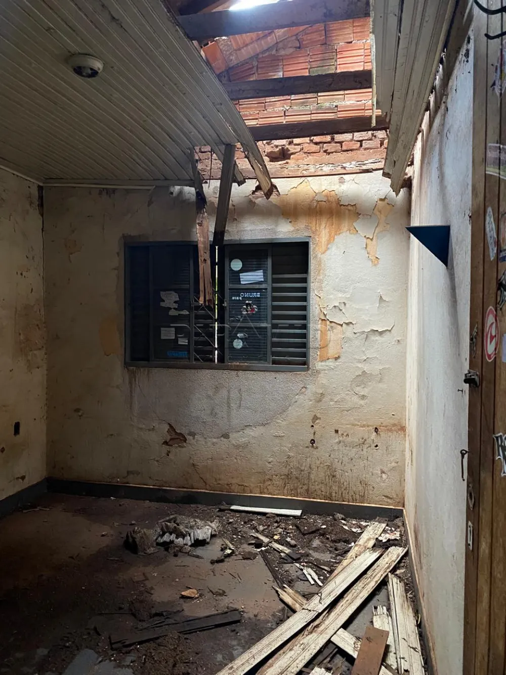 Comprar Casa / Padr&atilde;o em Ribeir&atilde;o Preto R$ 320.000,00 - Foto 2