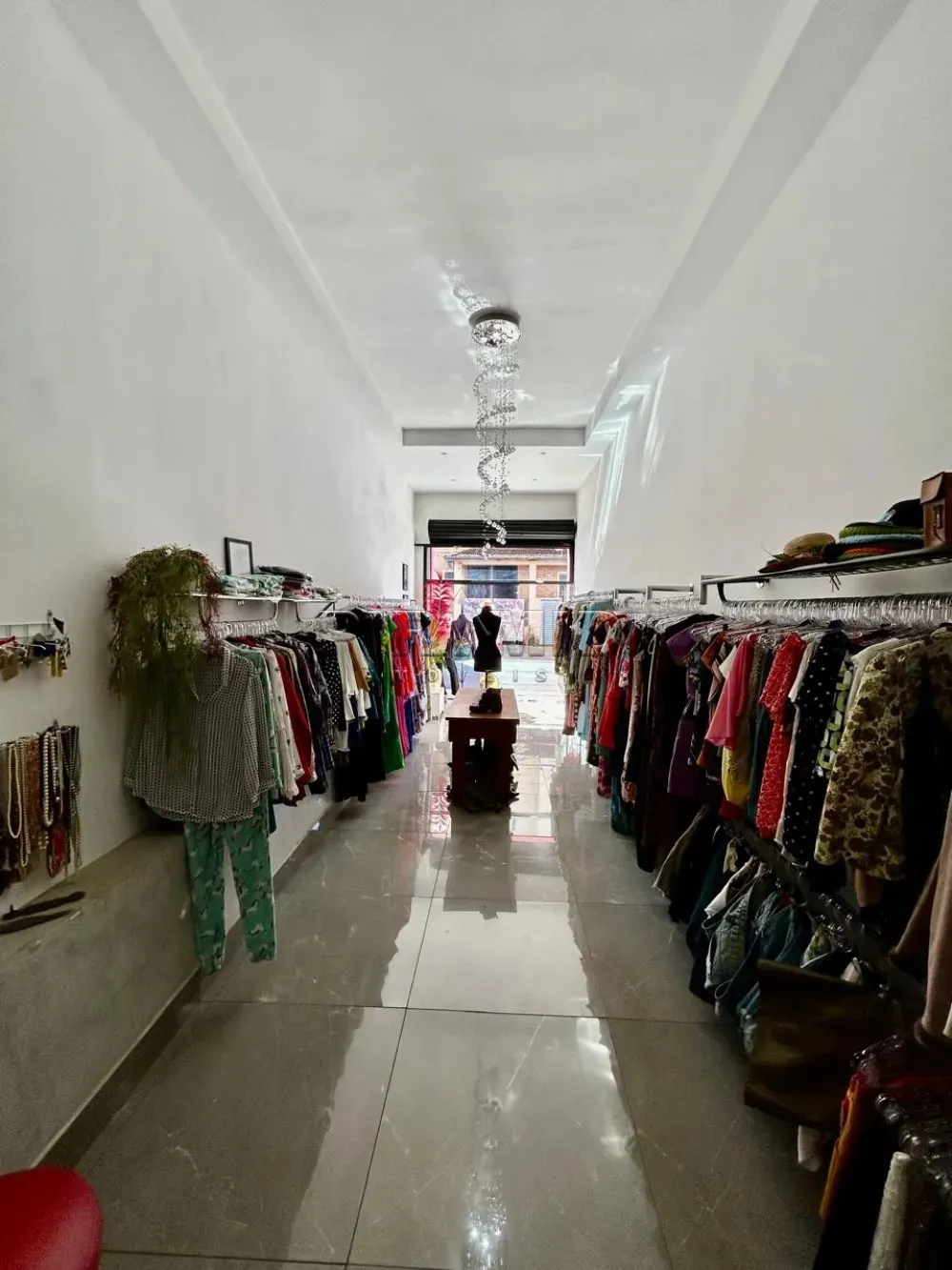 Alugar Comercial / Sal&atilde;o em Ribeir&atilde;o Preto R$ 4.500,00 - Foto 2