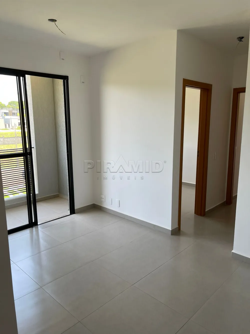 Comprar Apartamento / Padr&atilde;o em Ribeir&atilde;o Preto R$ 303.000,00 - Foto 2