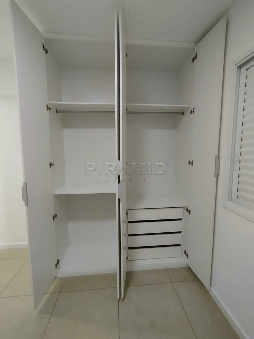 Alugar Apartamento / Padr&atilde;o em Ribeir&atilde;o Preto R$ 2.700,00 - Foto 17