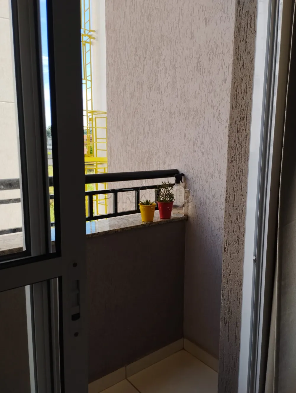 Comprar Apartamento / Padr&atilde;o em Ribeir&atilde;o Preto R$ 300.000,00 - Foto 3