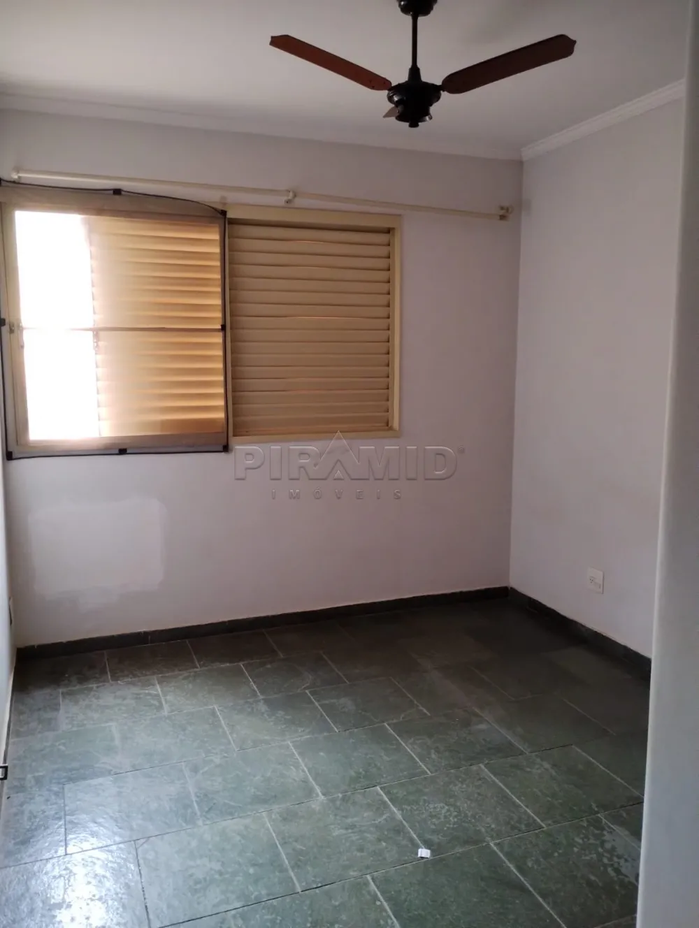 Alugar Apartamento / Padr&atilde;o em Ribeir&atilde;o Preto R$ 1.500,00 - Foto 8