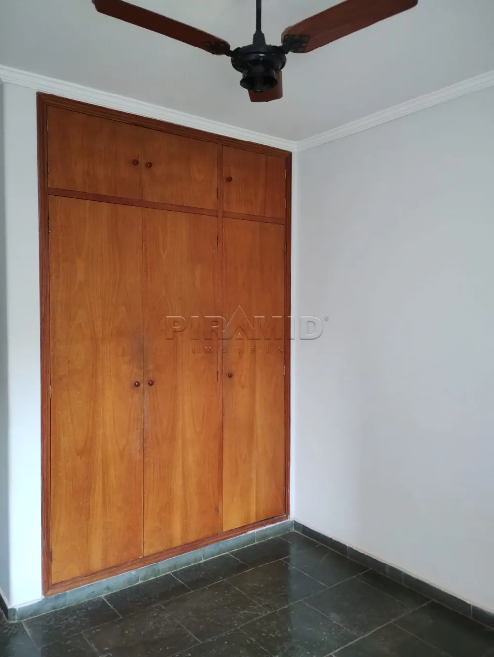 Alugar Apartamento / Padr&atilde;o em Ribeir&atilde;o Preto R$ 1.500,00 - Foto 9
