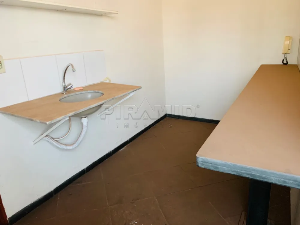 Alugar Comercial / Casa em Ribeir&atilde;o Preto R$ 1.200,00 - Foto 15