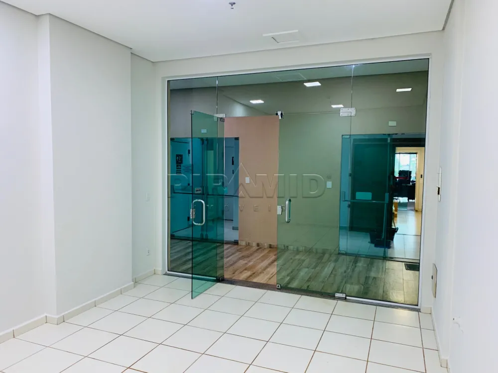 Alugar Comercial / Sal&atilde;o em Condom&iacute;nio em Ribeir&atilde;o Preto R$ 1.300,00 - Foto 3