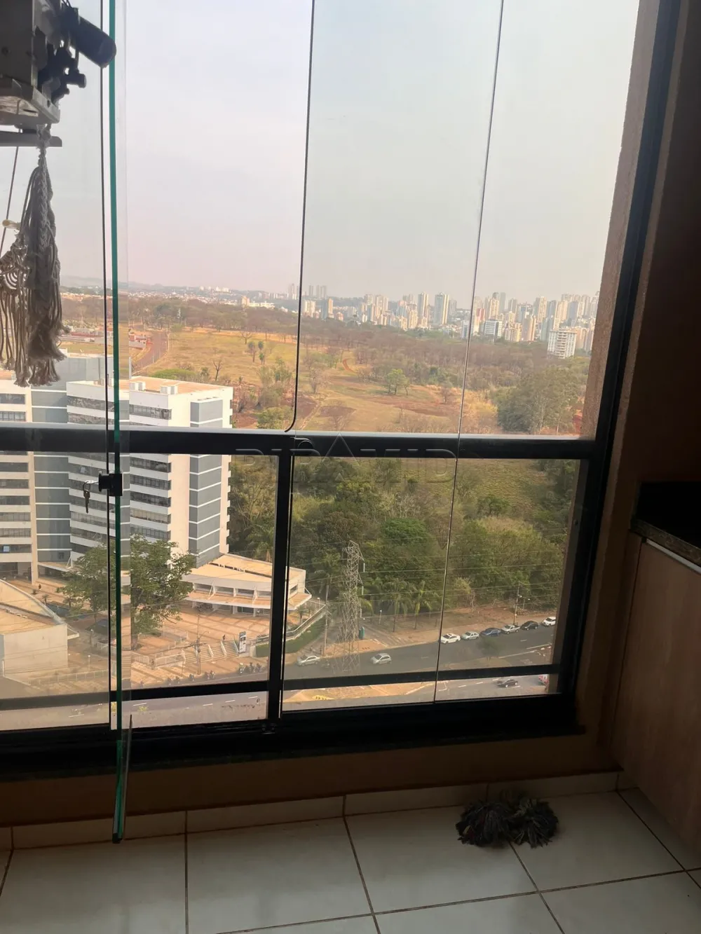 Alugar Apartamento / Padr&atilde;o em Ribeir&atilde;o Preto R$ 2.200,00 - Foto 4