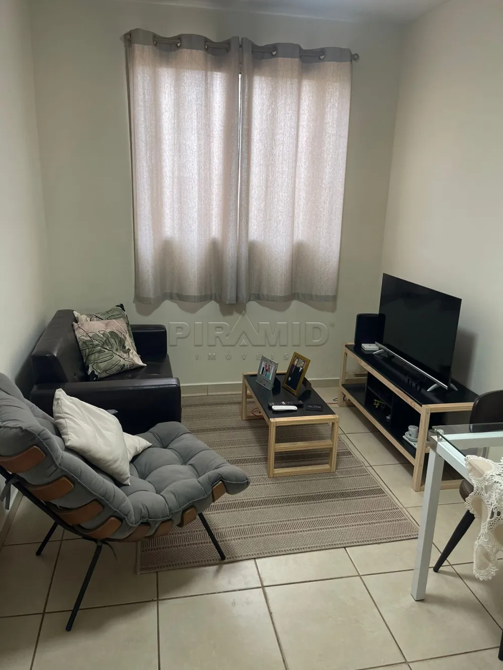 Alugar Apartamento / Padr&atilde;o em Ribeir&atilde;o Preto R$ 1.350,00 - Foto 1