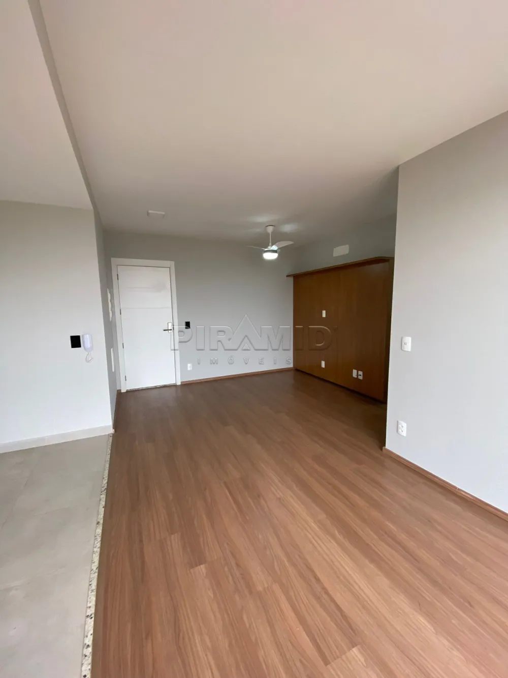 Alugar Apartamento / Padr&atilde;o em Ribeir&atilde;o Preto R$ 2.700,00 - Foto 1