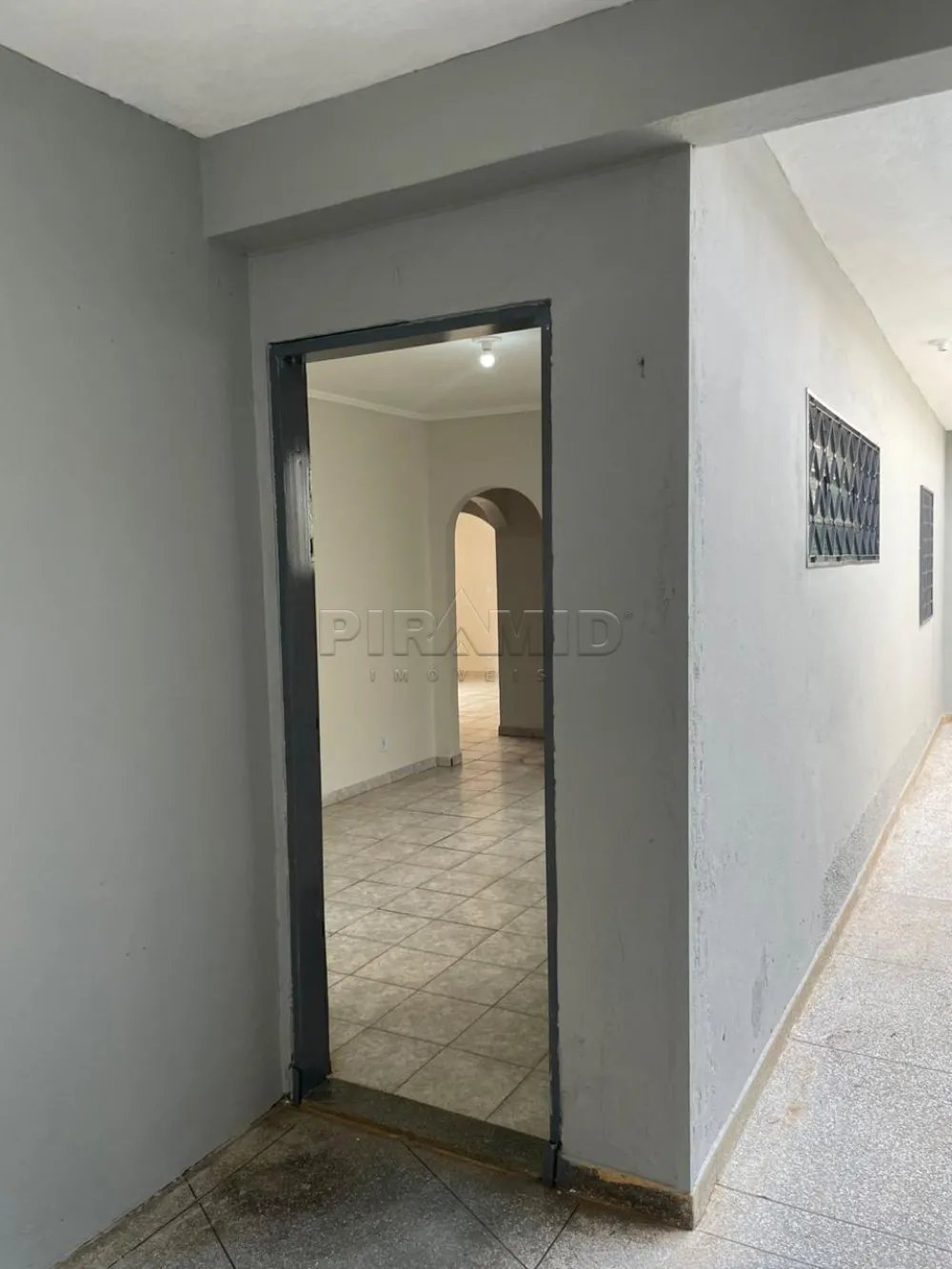 Comprar Casa / Padr&atilde;o em Ribeir&atilde;o Preto R$ 301.000,00 - Foto 5