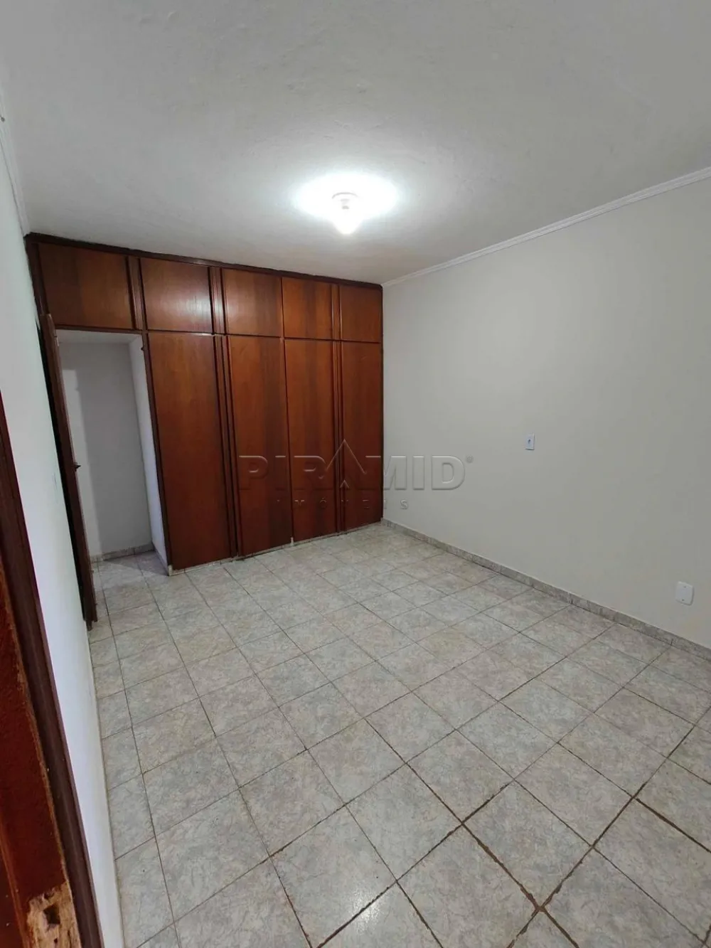 Comprar Casa / Padr&atilde;o em Ribeir&atilde;o Preto R$ 301.000,00 - Foto 13