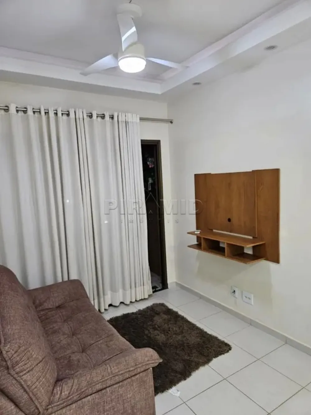 Comprar Apartamento / Padr&atilde;o em Ribeir&atilde;o Preto R$ 330.000,00 - Foto 1