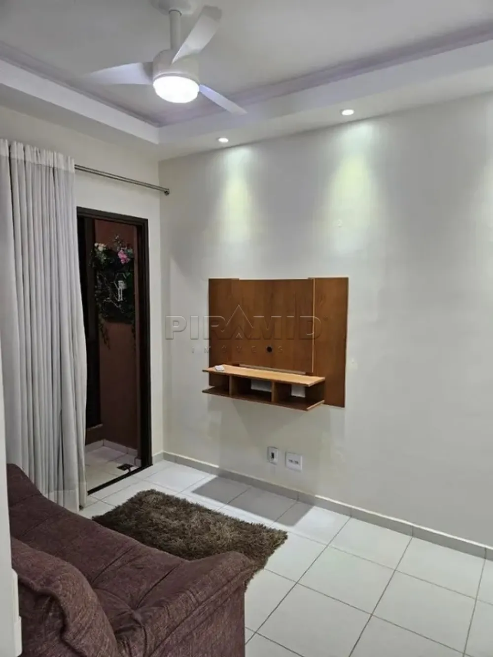 Comprar Apartamento / Padr&atilde;o em Ribeir&atilde;o Preto R$ 330.000,00 - Foto 2