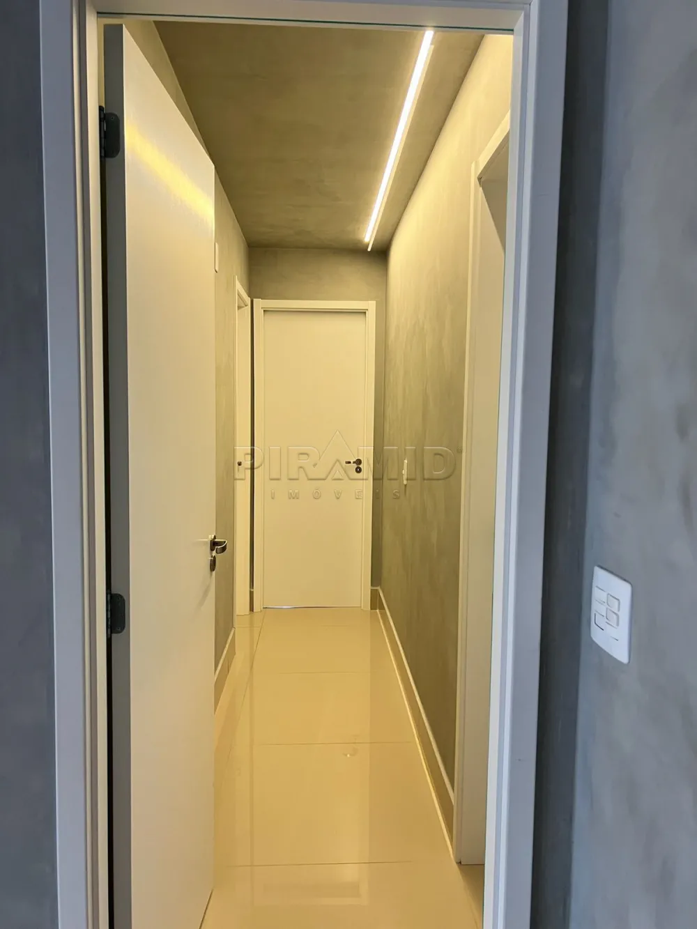 Alugar Apartamento / Padr&atilde;o em Ribeir&atilde;o Preto R$ 8.640,00 - Foto 4