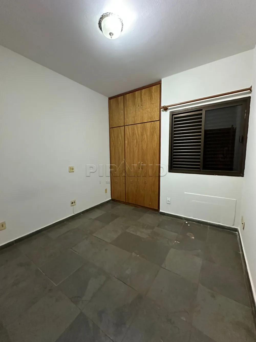 Alugar Apartamento / Padr&atilde;o em Ribeir&atilde;o Preto R$ 1.600,00 - Foto 10