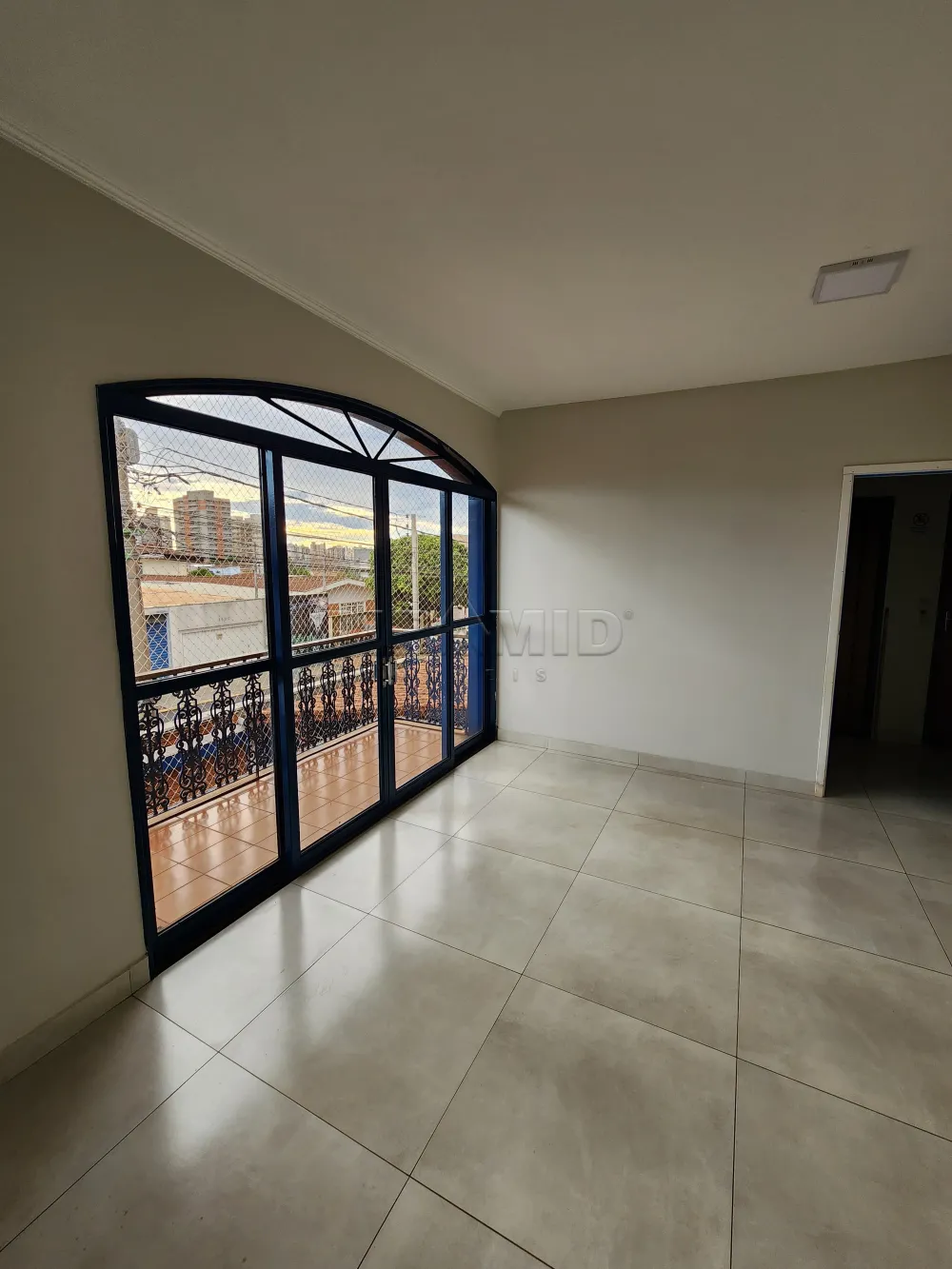Alugar Comercial / Casa em Ribeir&atilde;o Preto R$ 6.000,00 - Foto 8
