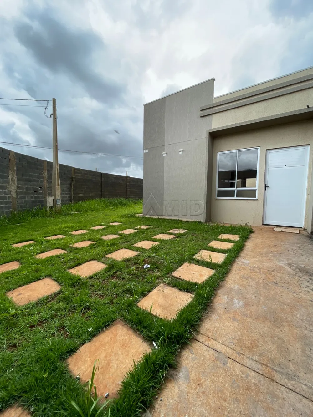 Alugar Casa / Padr&atilde;o em Ribeir&atilde;o Preto R$ 1.300,00 - Foto 1