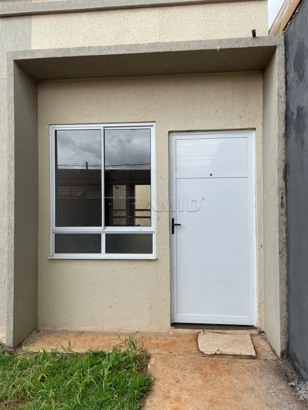 Alugar Casa / Padr&atilde;o em Ribeir&atilde;o Preto R$ 1.300,00 - Foto 3