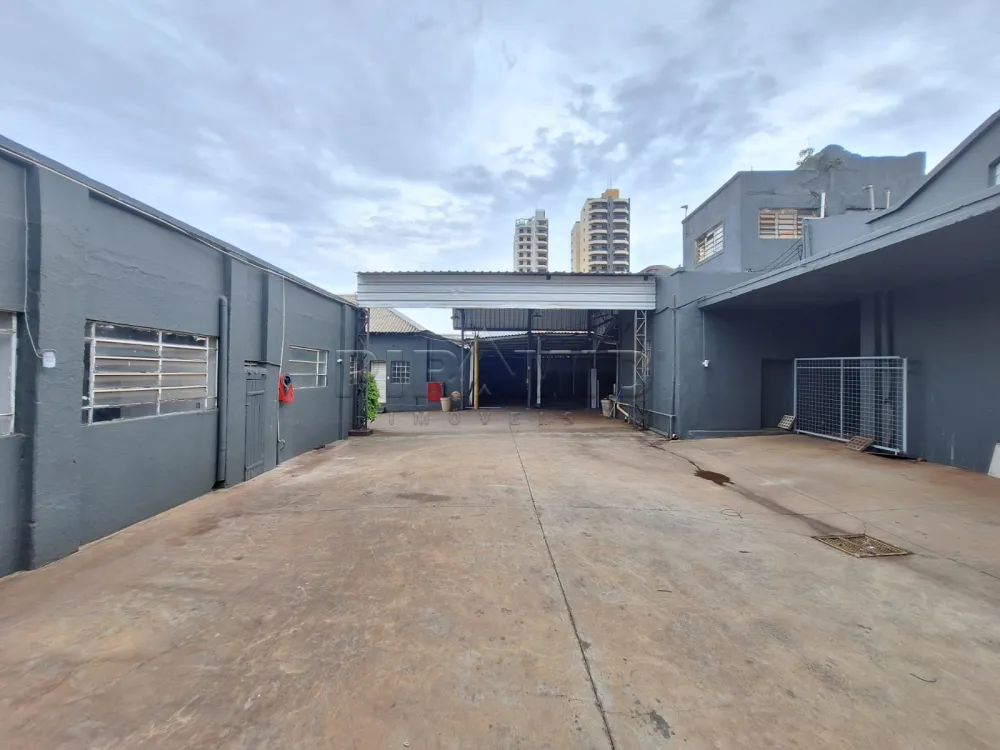 Alugar Comercial / Galp&atilde;o  Barrac&atilde;o em Ribeir&atilde;o Preto R$ 15.000,00 - Foto 17