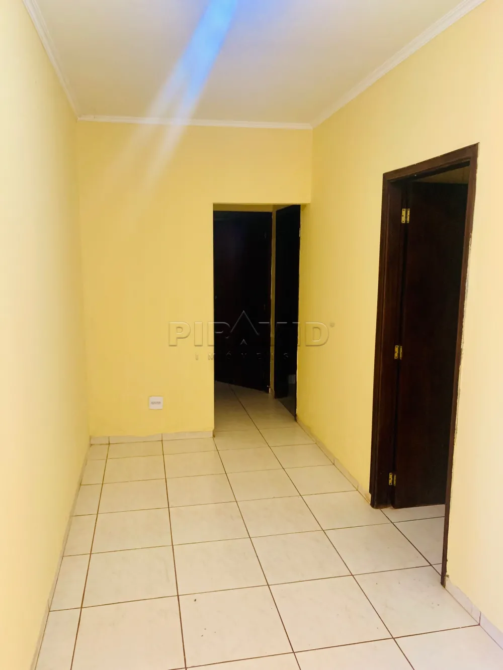 Alugar Casa / Padr&atilde;o em Ribeir&atilde;o Preto R$ 2.020,00 - Foto 4