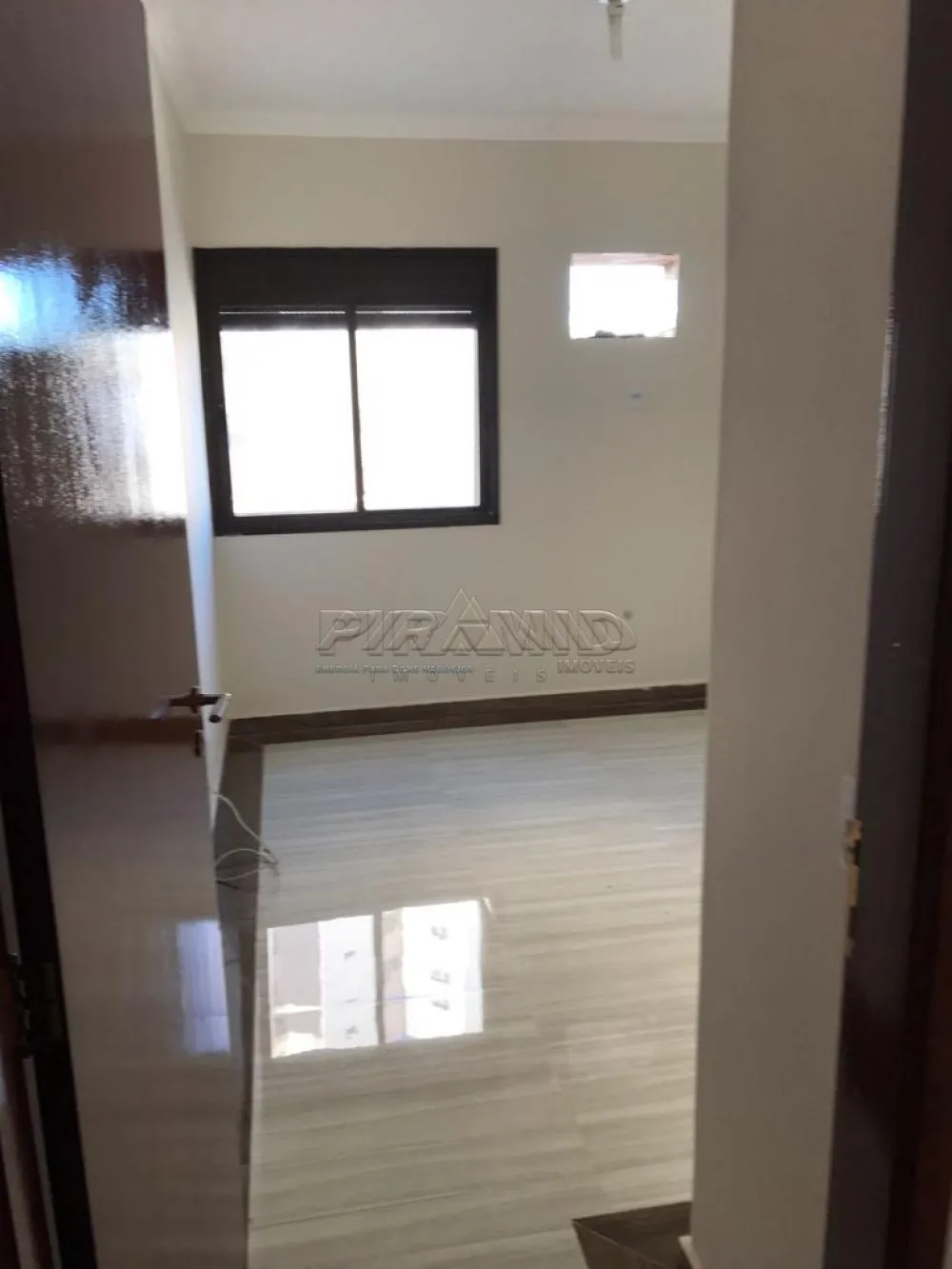 Alugar Apartamento / Padr&atilde;o em Ribeir&atilde;o Preto R$ 1.250,00 - Foto 3