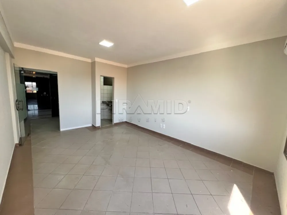 Alugar Comercial / Sala em Ribeir&atilde;o Preto R$ 1.000,00 - Foto 5