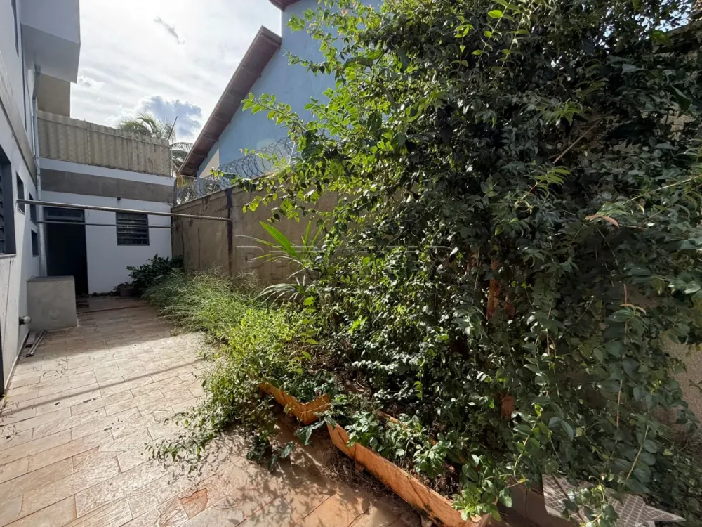 Alugar Casa / Padr&atilde;o em Ribeir&atilde;o Preto R$ 6.000,00 - Foto 32