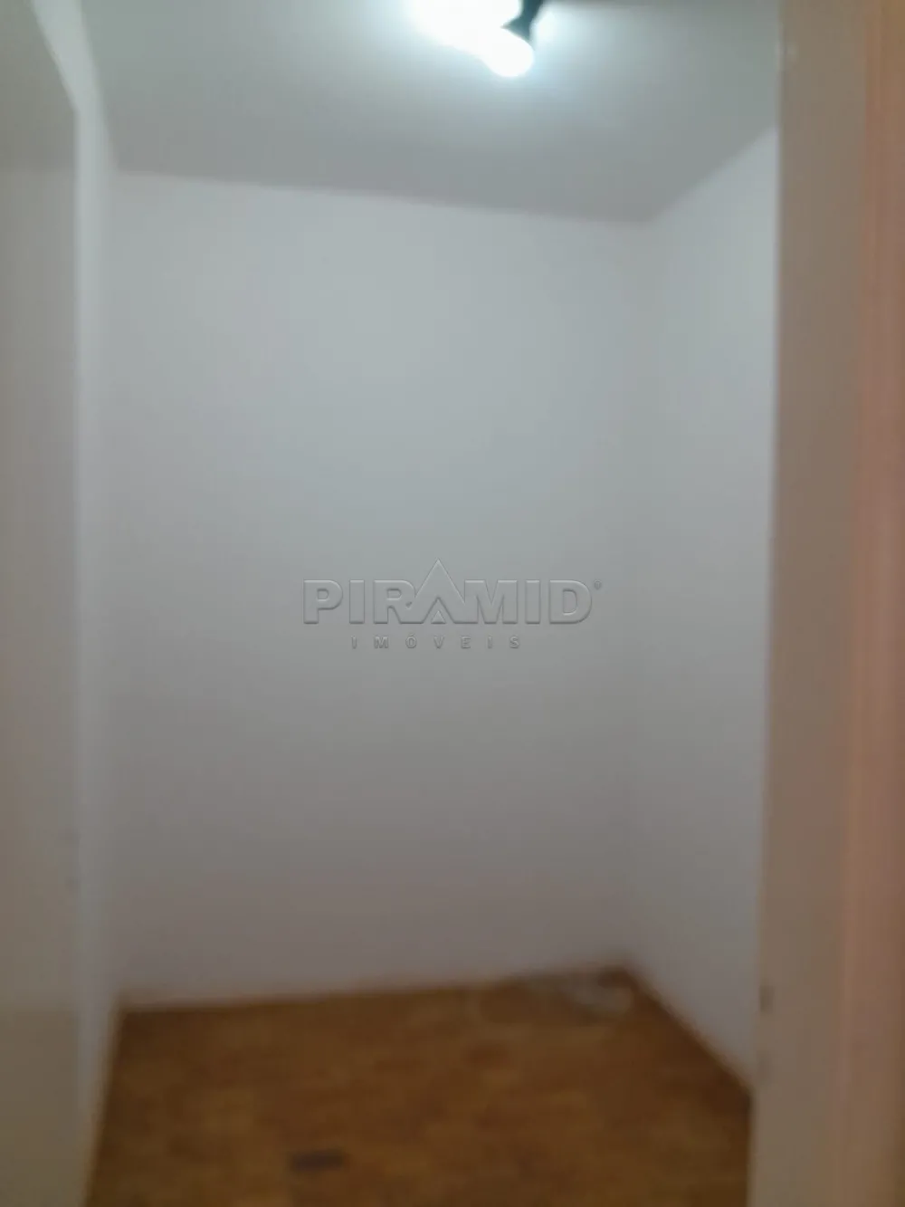 Alugar Apartamento / Padr&atilde;o em Ribeir&atilde;o Preto R$ 1.400,00 - Foto 18