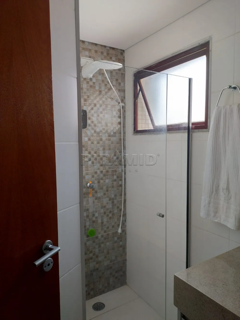Alugar Apartamento / Padr&atilde;o em Ribeir&atilde;o Preto R$ 1.200,00 - Foto 8
