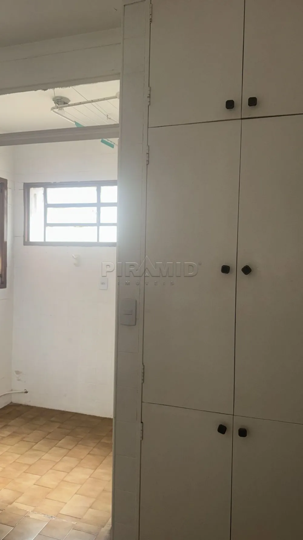 Alugar Apartamento / Padr&atilde;o em Ribeir&atilde;o Preto R$ 1.150,00 - Foto 5