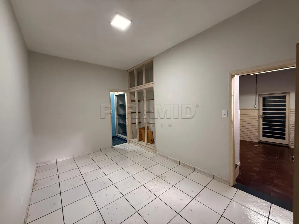 Alugar Comercial / Casa em Ribeir&atilde;o Preto R$ 3.000,00 - Foto 39