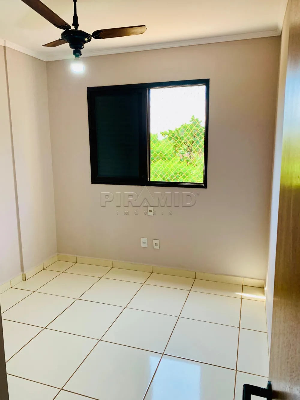 Alugar Apartamento / Padr&atilde;o em Ribeir&atilde;o Preto R$ 2.400,00 - Foto 10