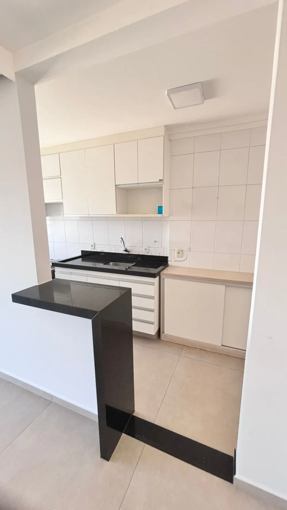 Alugar Apartamento / Padr&atilde;o em Ribeir&atilde;o Preto R$ 2.500,00 - Foto 16