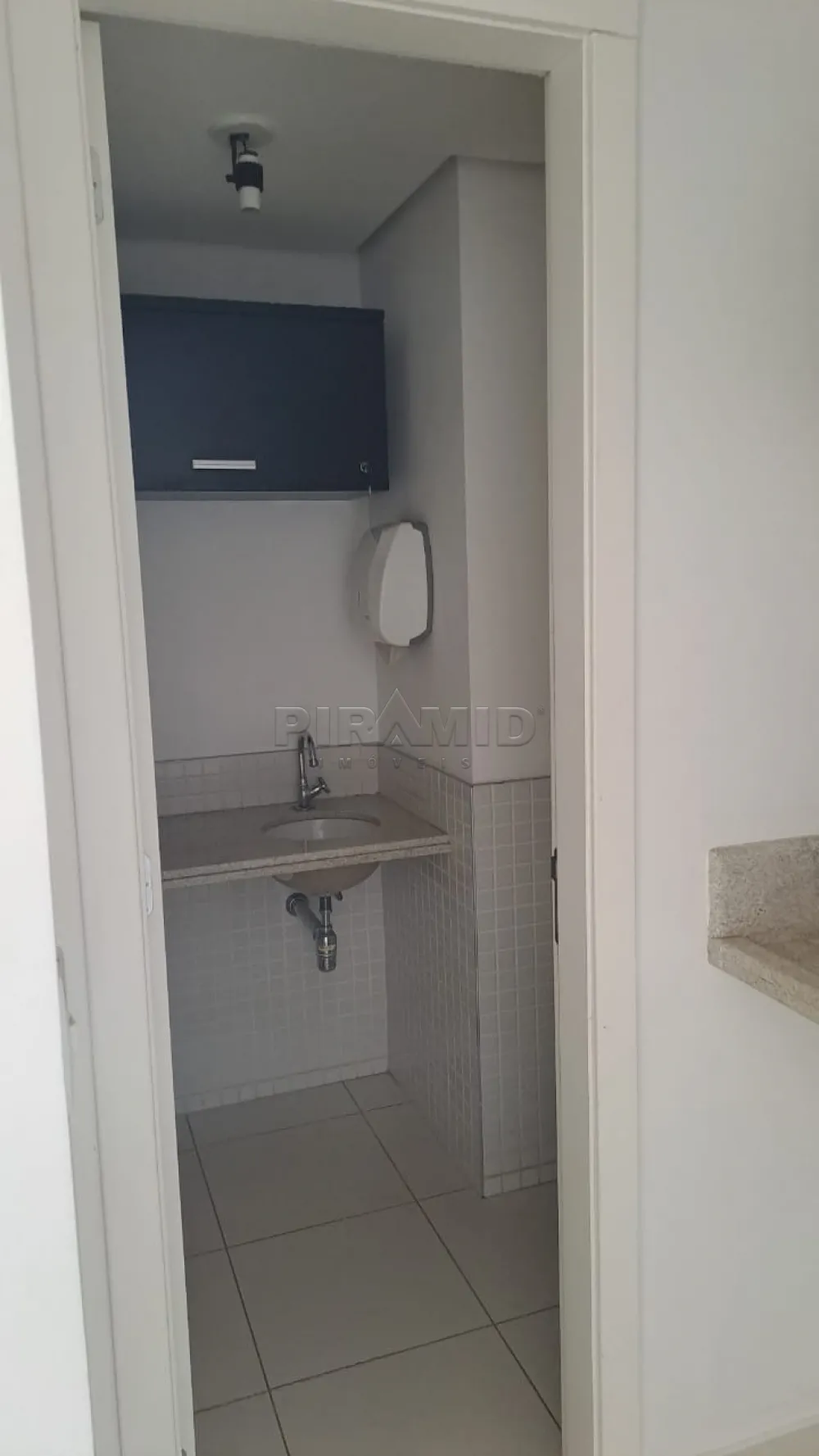 Alugar Comercial / Sala em Ribeir&atilde;o Preto R$ 4.500,00 - Foto 5