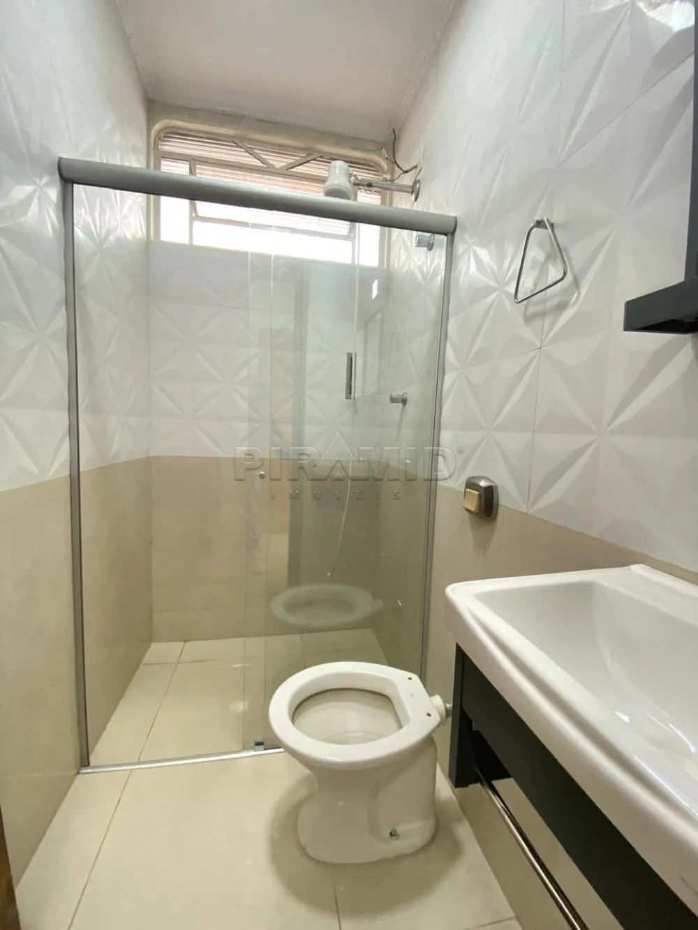 Alugar Casa / Padr&atilde;o em Ribeir&atilde;o Preto R$ 2.300,00 - Foto 19