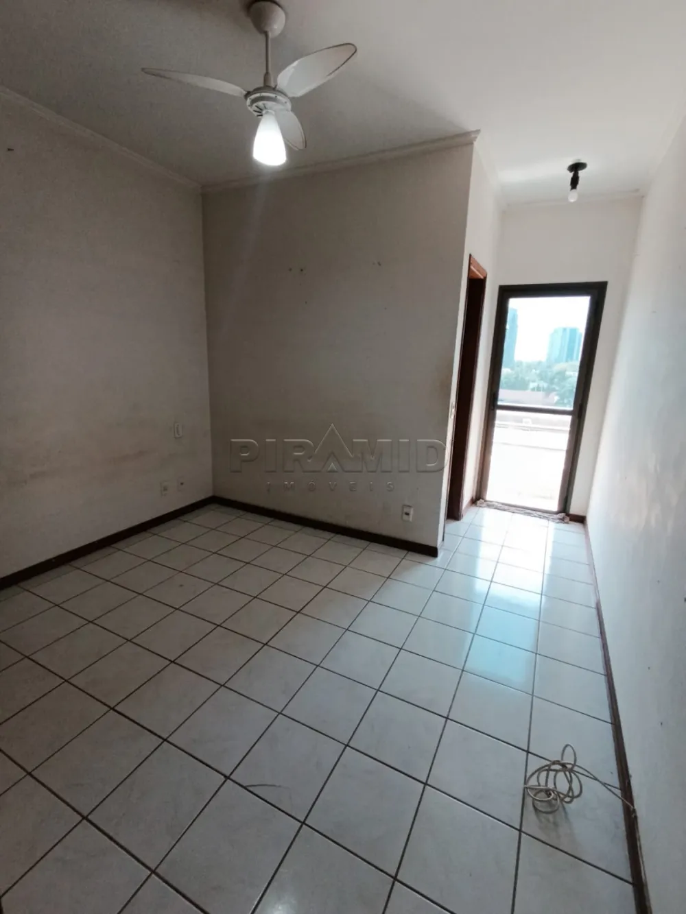 Alugar Apartamento / Padr&atilde;o em Ribeir&atilde;o Preto R$ 1.450,00 - Foto 1