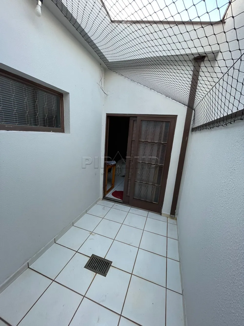 Comprar Casa / Padr&atilde;o em Ribeir&atilde;o Preto R$ 375.000,00 - Foto 5